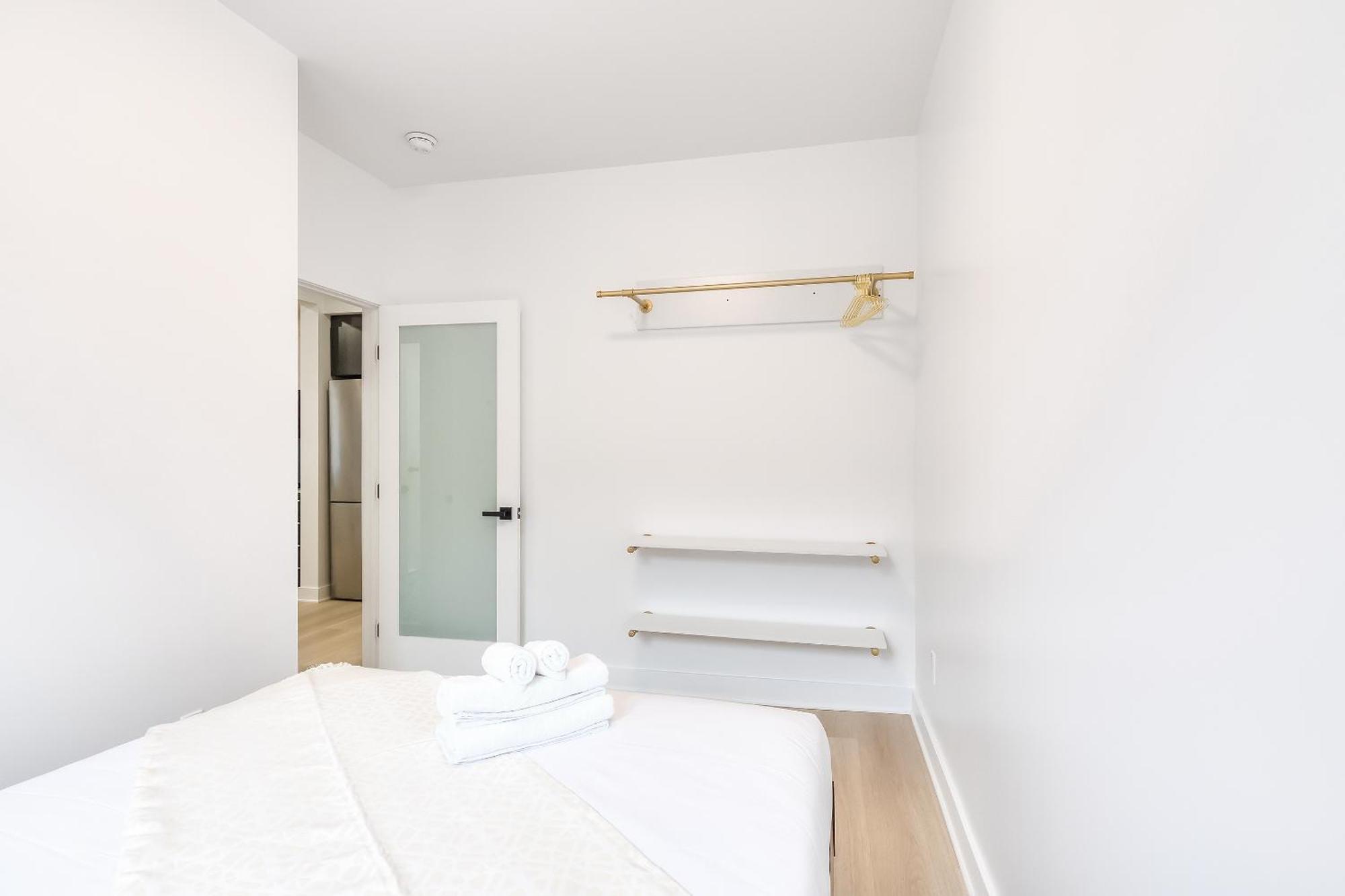 Free Indoor Parking Cozy & Spacious Condo In Heart Of Downtown Montréal Buitenkant foto