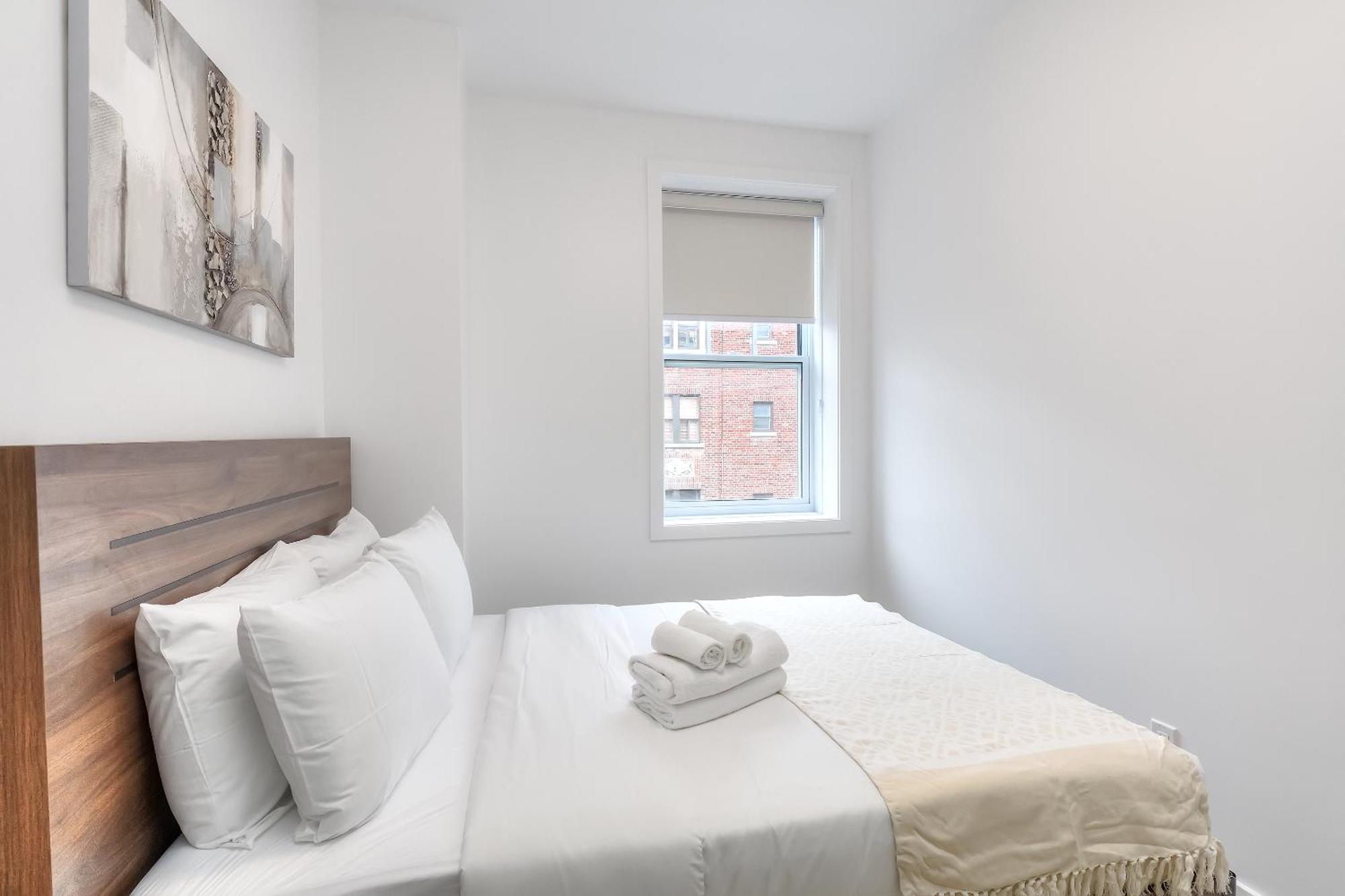 Free Indoor Parking Cozy & Spacious Condo In Heart Of Downtown Montréal Buitenkant foto