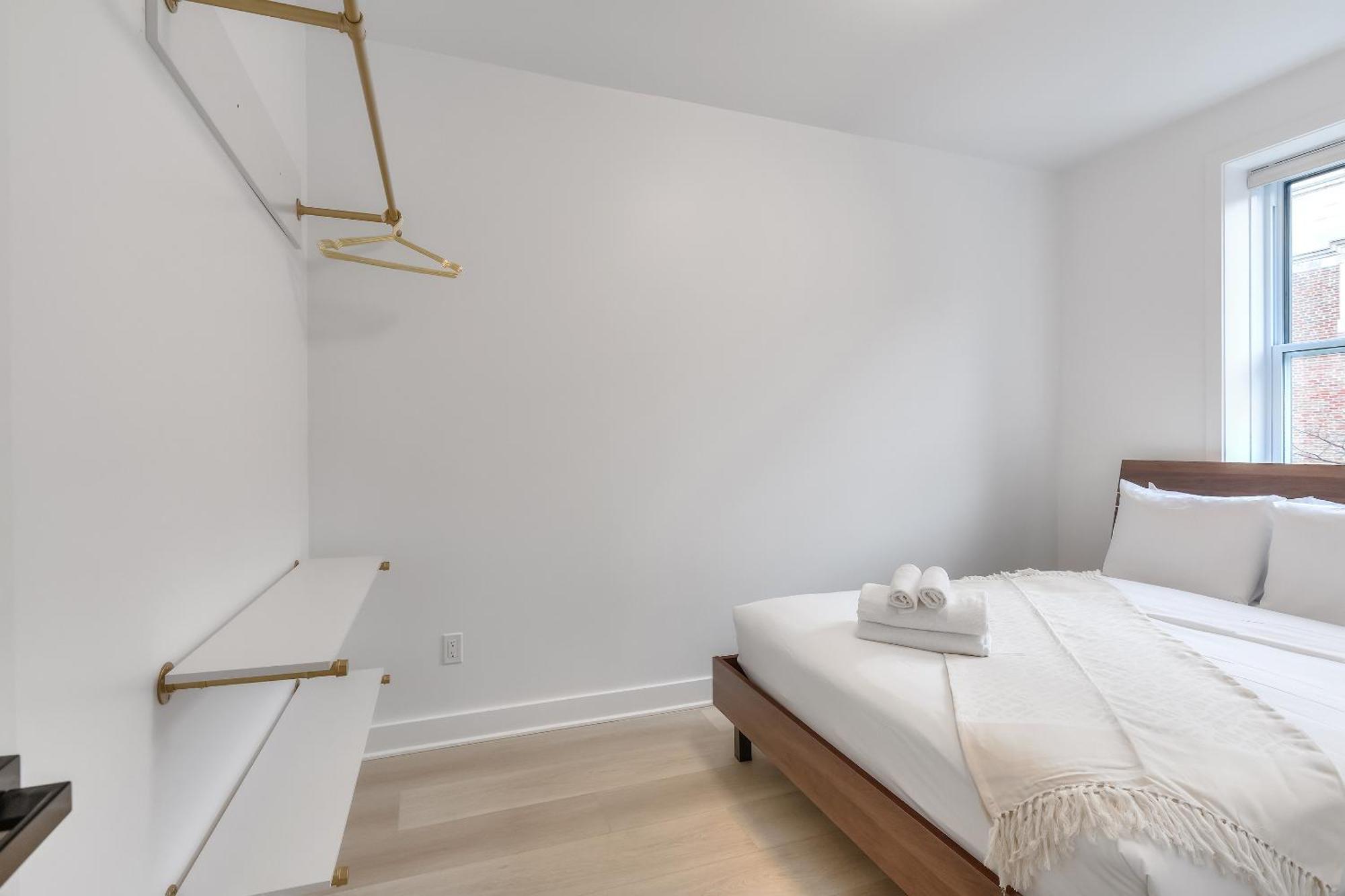 Free Indoor Parking Cozy & Spacious Condo In Heart Of Downtown Montréal Buitenkant foto