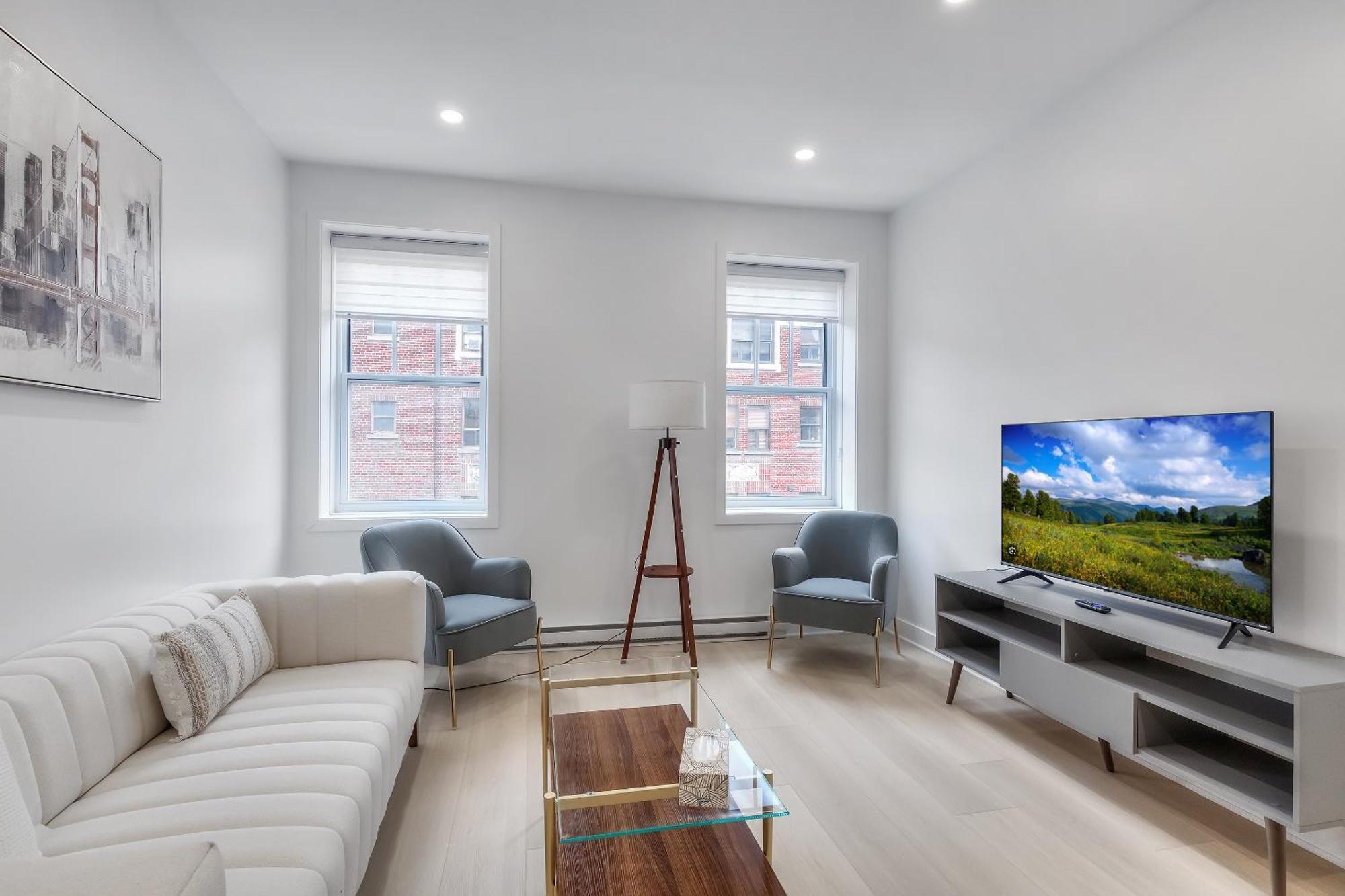Free Indoor Parking Cozy & Spacious Condo In Heart Of Downtown Montréal Buitenkant foto